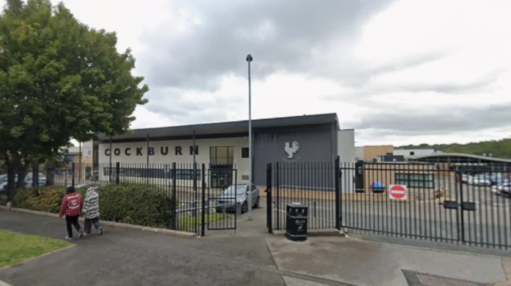 Can you get free school meals if your child attends an academy in Leeds