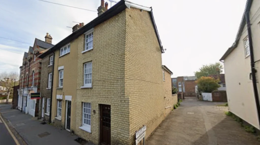 Common Issues and Why Free Advice Wins