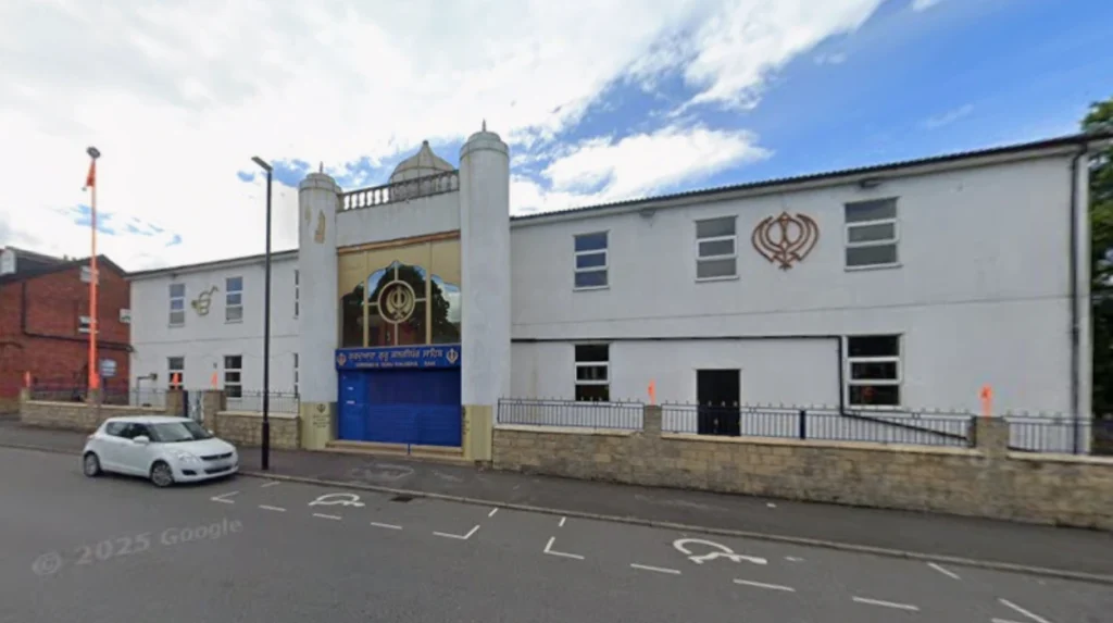 How Do I Contact Free Energy Advisors in Leeds