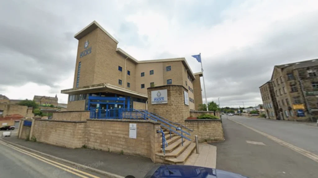 How does cyberbullying differ and how should it be reported in Leeds