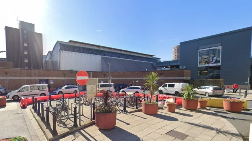 How to get a cheap or free railcard on benefits in Leeds