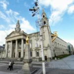 How to get free computer access and benefits help in Leeds