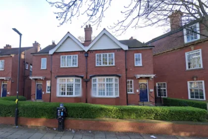 How to report drug dealing in your Leeds building