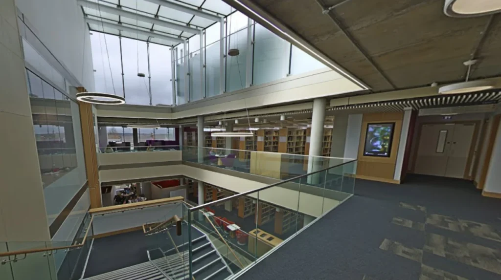 University‑based drop‑ins and support