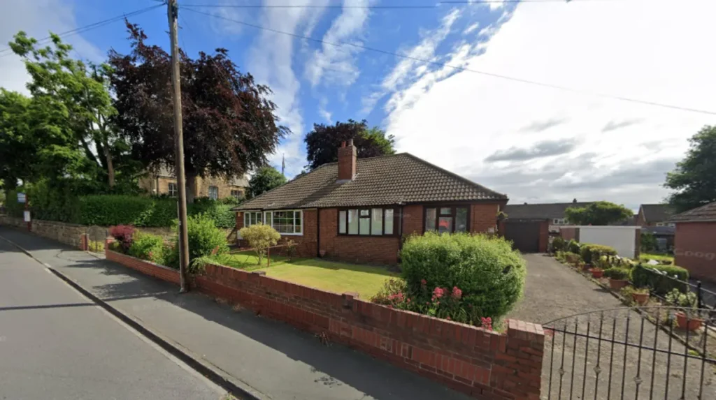 What are the main cycling corridors and loops you can try