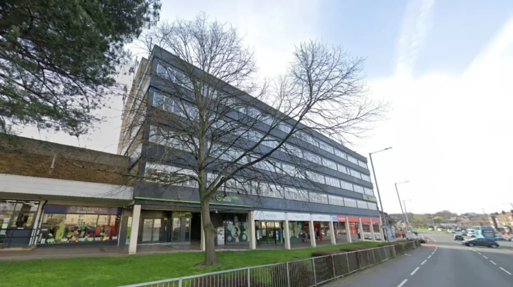 What number should you call for a gas emergency in Leeds