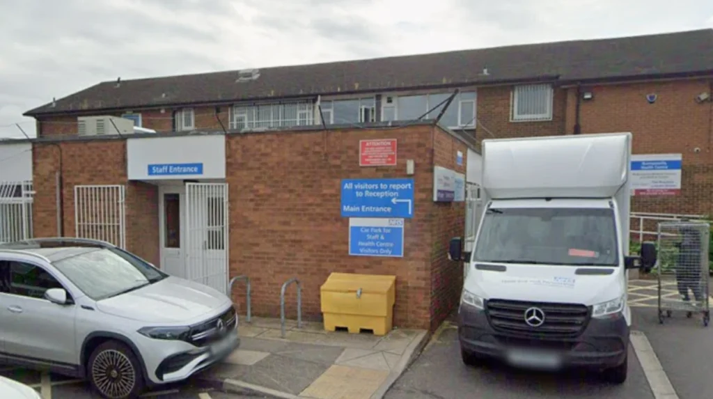 Which NHS services let you walk in to see a doctor in Leeds