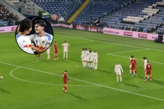 Leeds United Keep or Sell: Farke's James vs Gnonto Decision; Leeds, 2026