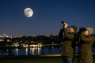 Moon Phase Guide: Complete Lunar Cycle Explanation for Leeds Residents