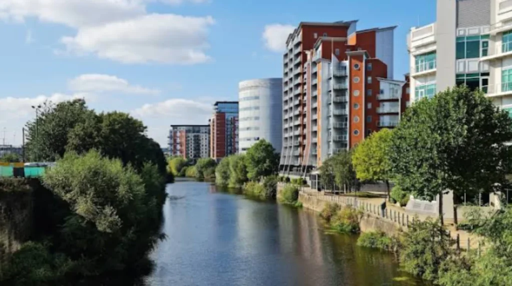 What Transportation Links Connect Tourists to Garforth?