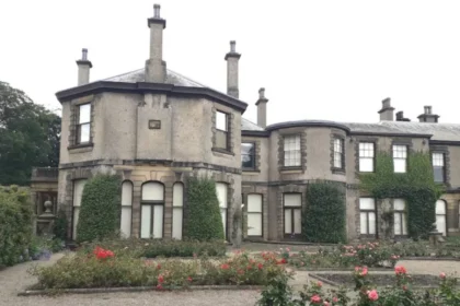 What major attractions are located immediately around Garforth