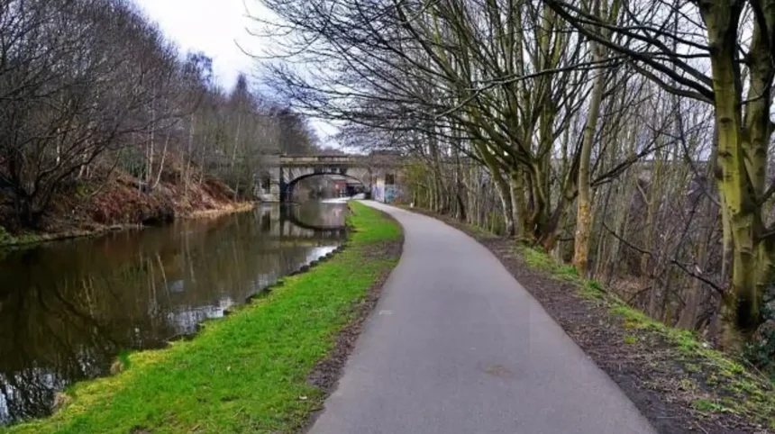 Garforth Walking Routes and Leeds Country Way Garforth 2026