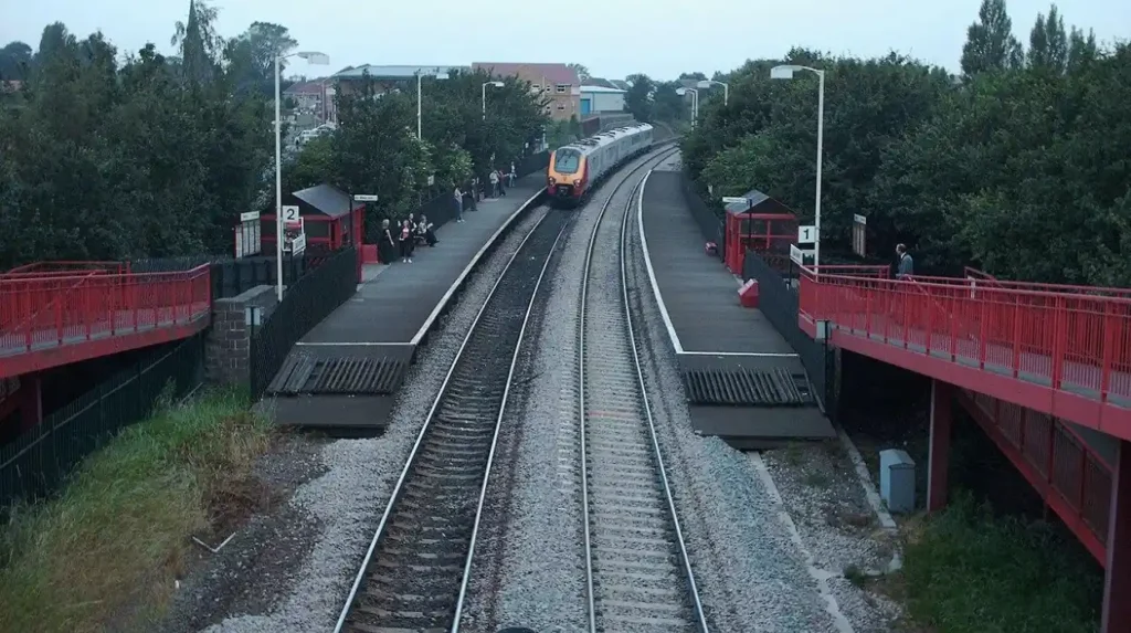 How can you travel to Garforth by train
