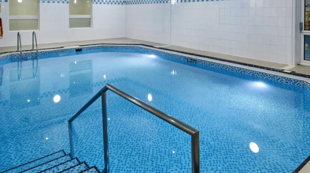 Is swimming available at Garforth leisure facilities