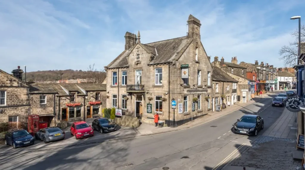 What historic places can visitors see for free in Horsforth