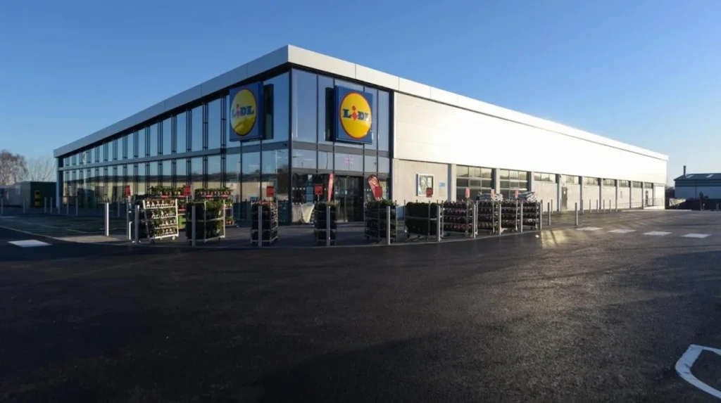 What is Garforth shopping like for visitors