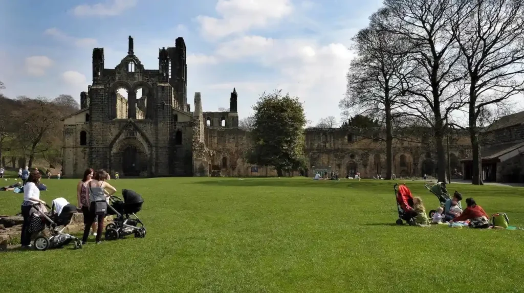 What makes Horsforth suitable for a family day out