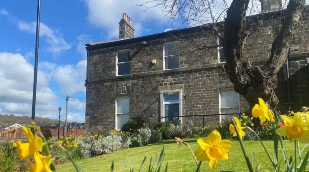 What outdoor activities can you experience in Horsforth during spring