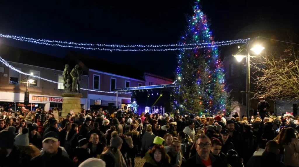 What seasonal events and annual festivals take place for families in Horsforth