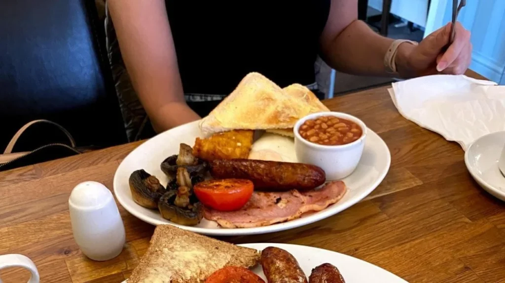 Which Horsforth cafes offer the top full English vegan and artisan breakfast options