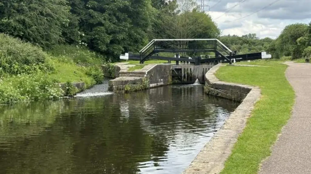 Can you walk around Horsforth after work