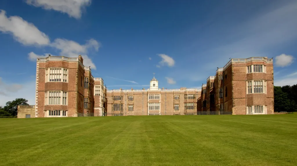 What Historical and Natural Features Characterize Temple Newsam Estate Near Garforth