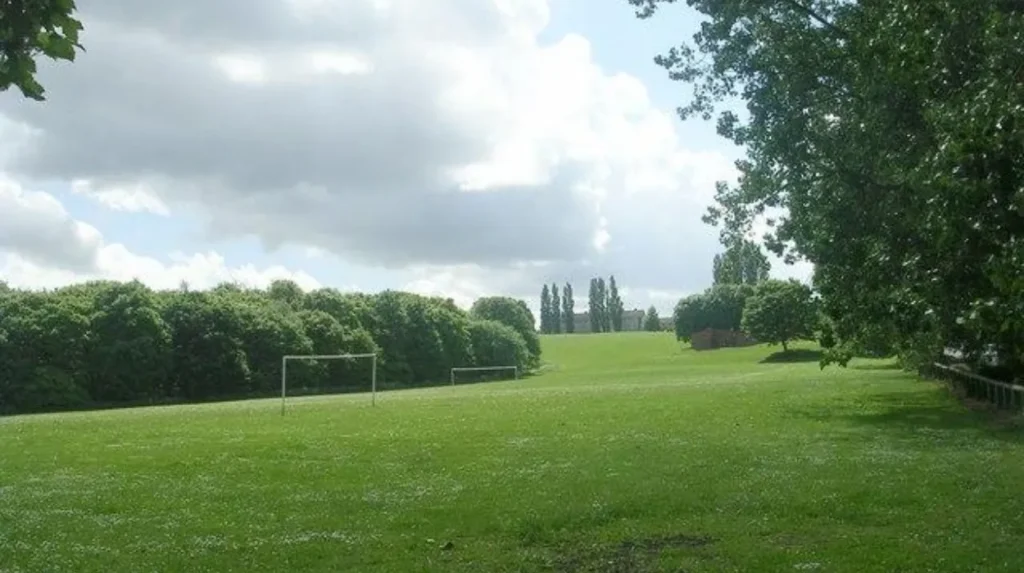 What are the best outdoor spots in Garforth for a fresh air break
