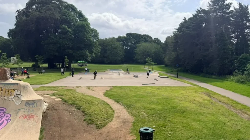 What can you do at Horsforth Hall Park without booking