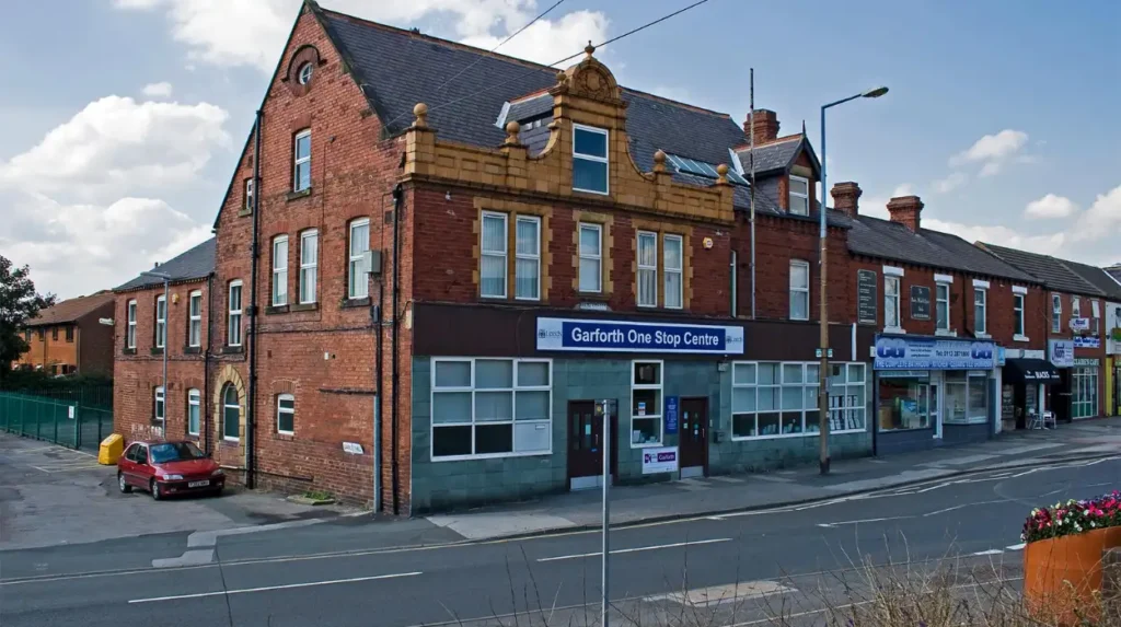 What community facilities are available in Garforth