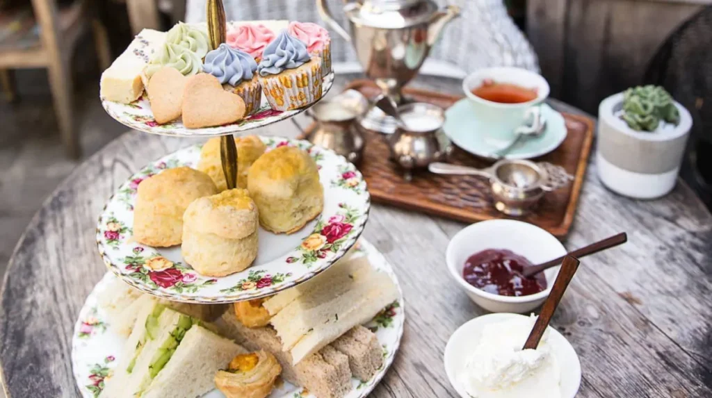 What food is normally included in a Horsforth afternoon tea