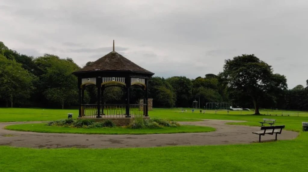 What makes Horsforth a good place to meet new people