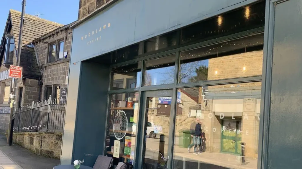 Which cafes and local food spots work well for a relaxed afternoon