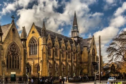 Headingley Bus Routes to Leeds Universities and City Centre