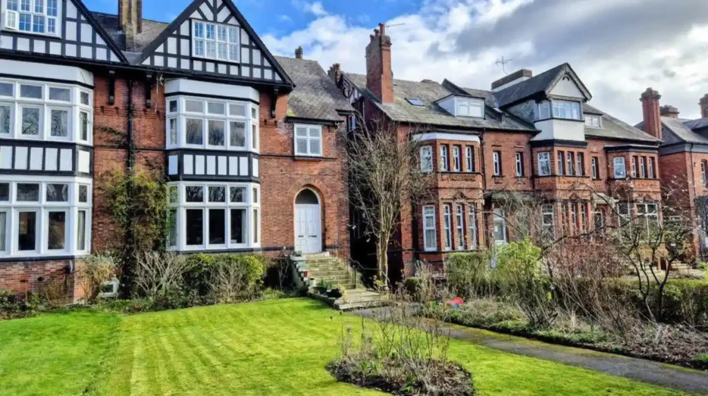 How Did Headingley Develop from a Village into a Victorian Suburb