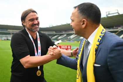Leeds United Chairman Paraag Marathe Backs Daniel Farke to Stay at the Club 