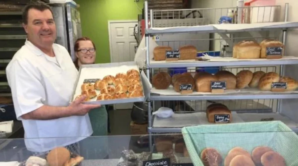 What are Headingleys local markets and artisan products