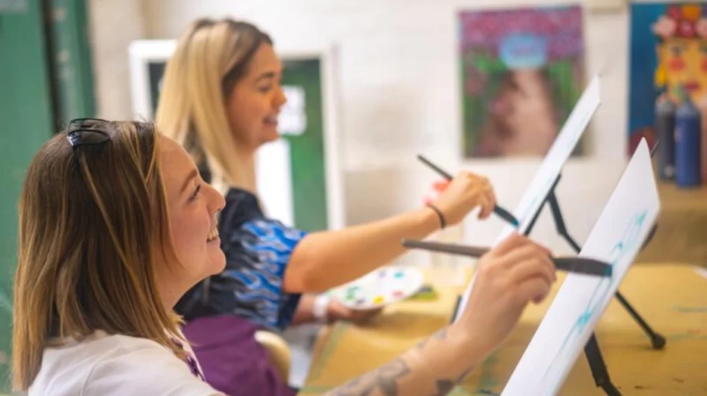 What are the best places to find art classes and creative workshops in Headingley