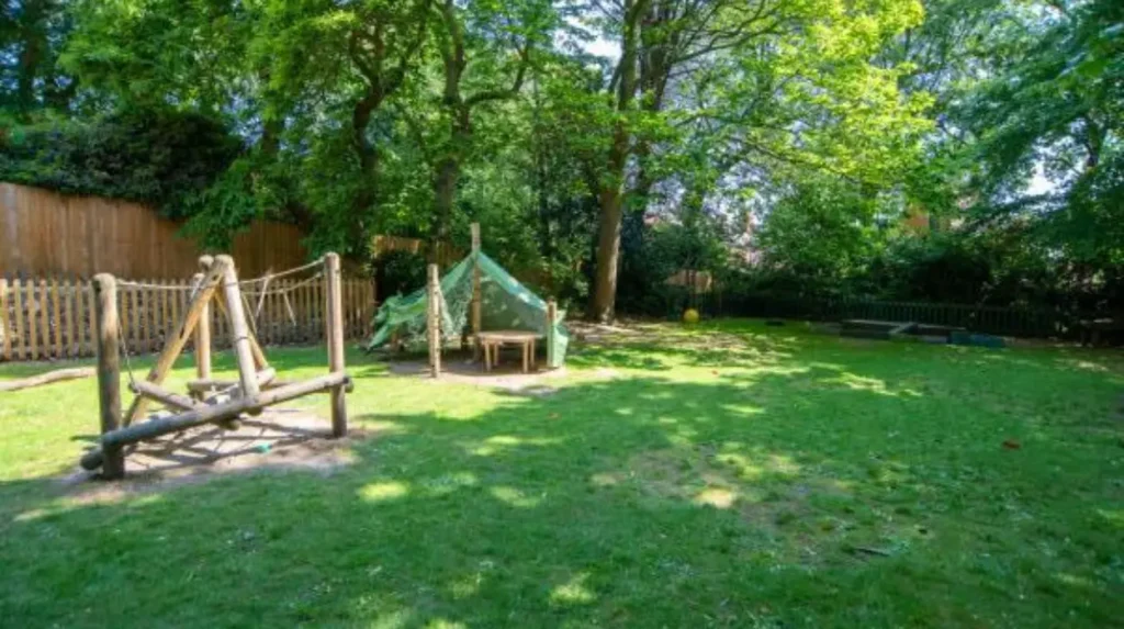 What childcare options are available in Headingley Leeds