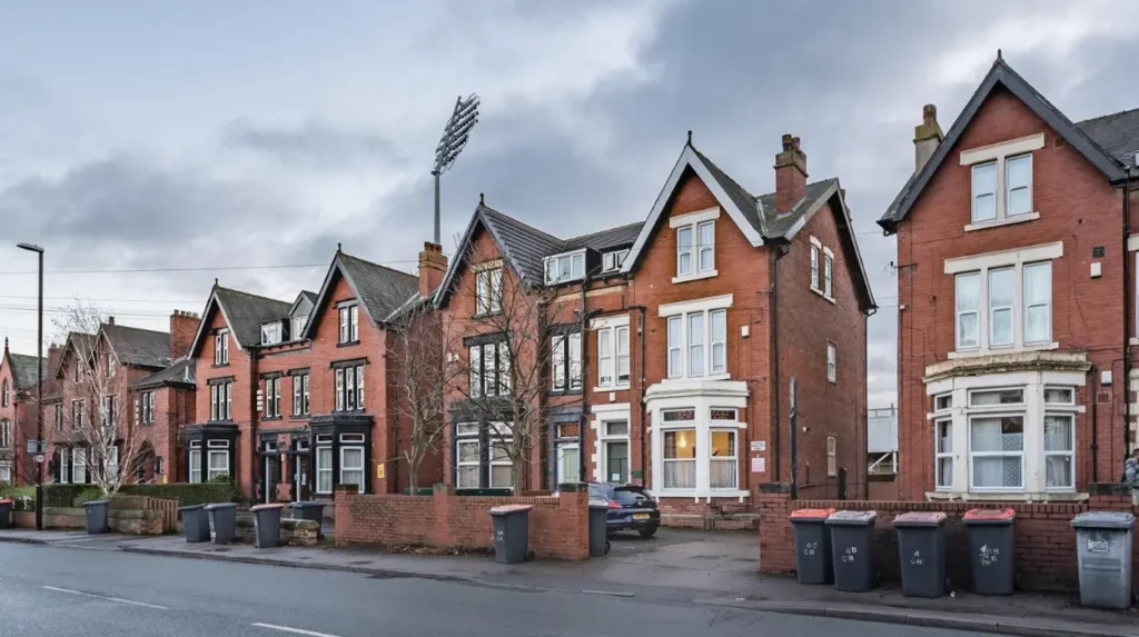 What defines the Headingley property market in Leeds