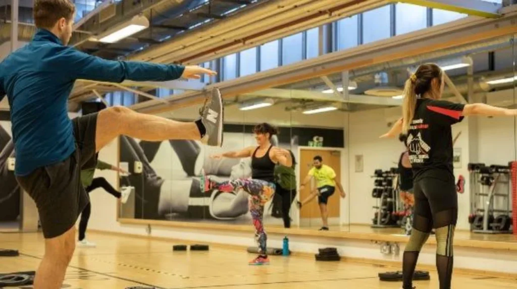 What group fitness activities are available around Headingley