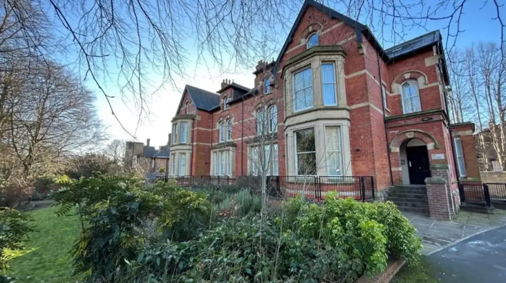 What makes Headingley a practical place to rent in Leeds