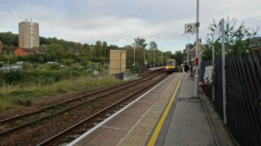 What railway stations serve Headingley in Leeds