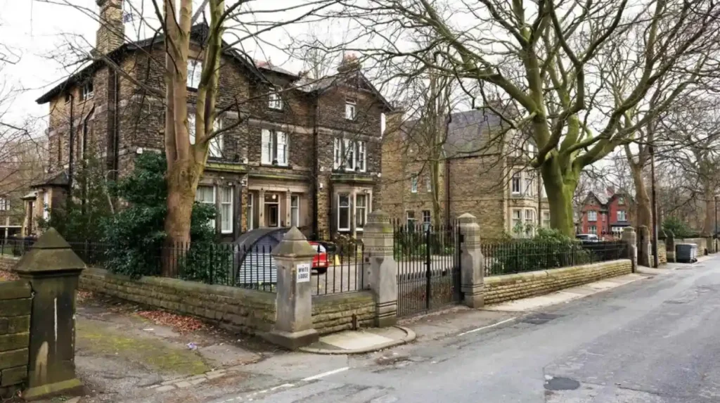 Which environmental projects can volunteers join in Headingley