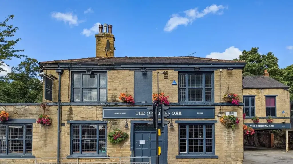 Why is Headingley a good place to find comedy nights
